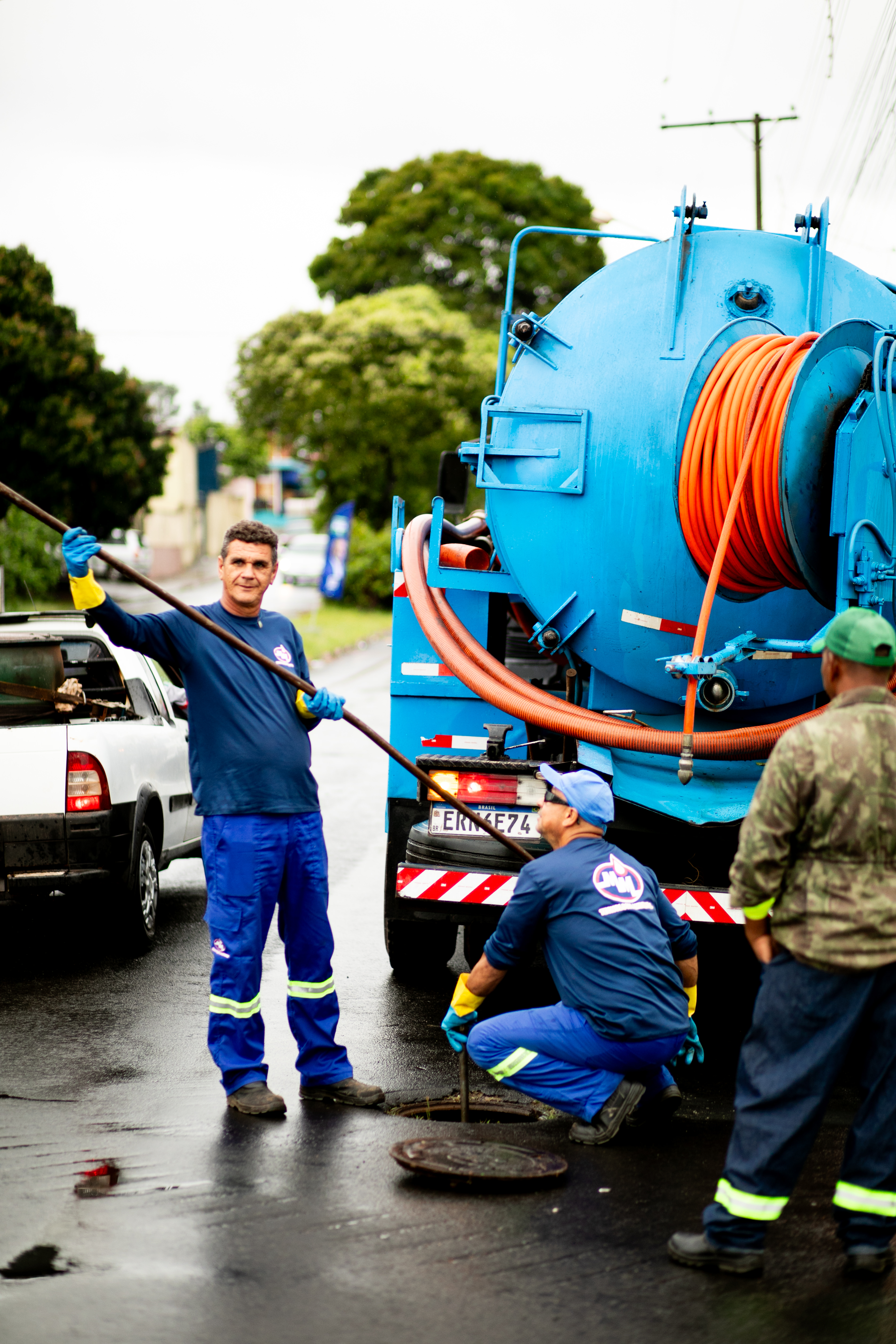 Caminhão hidrojato na manutenção da rede de esgoto - SAEAN Ambiental
